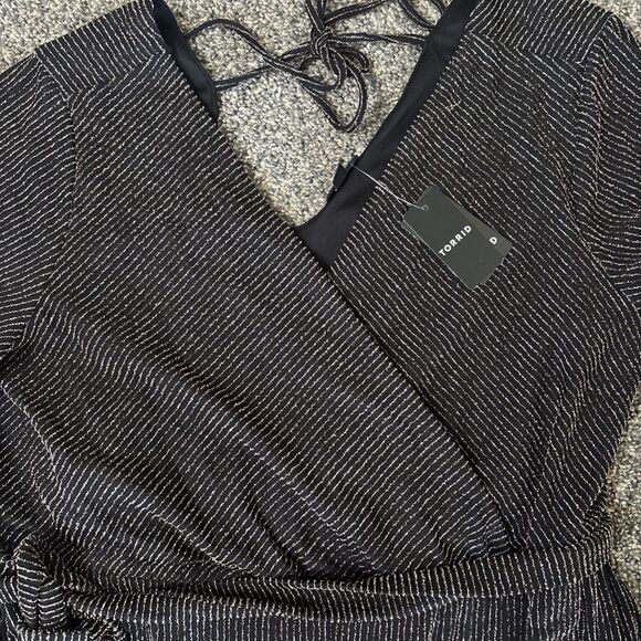 Torrid Black And Gold Cropped Pants Stretch Jumpsuit With Waist Belt. Size 1 NWT - Picture 4 of 8